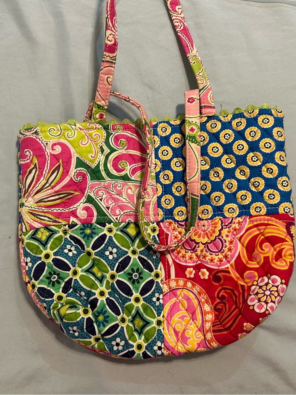 Vera Bradly Vintage Quilted Patchwork Tote Bag - Multicolor Small